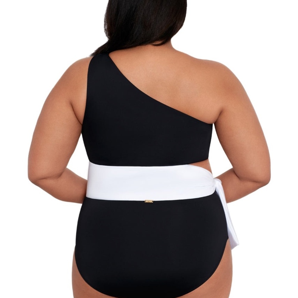 Elegant Black and White One-Shoulder Swimsuit